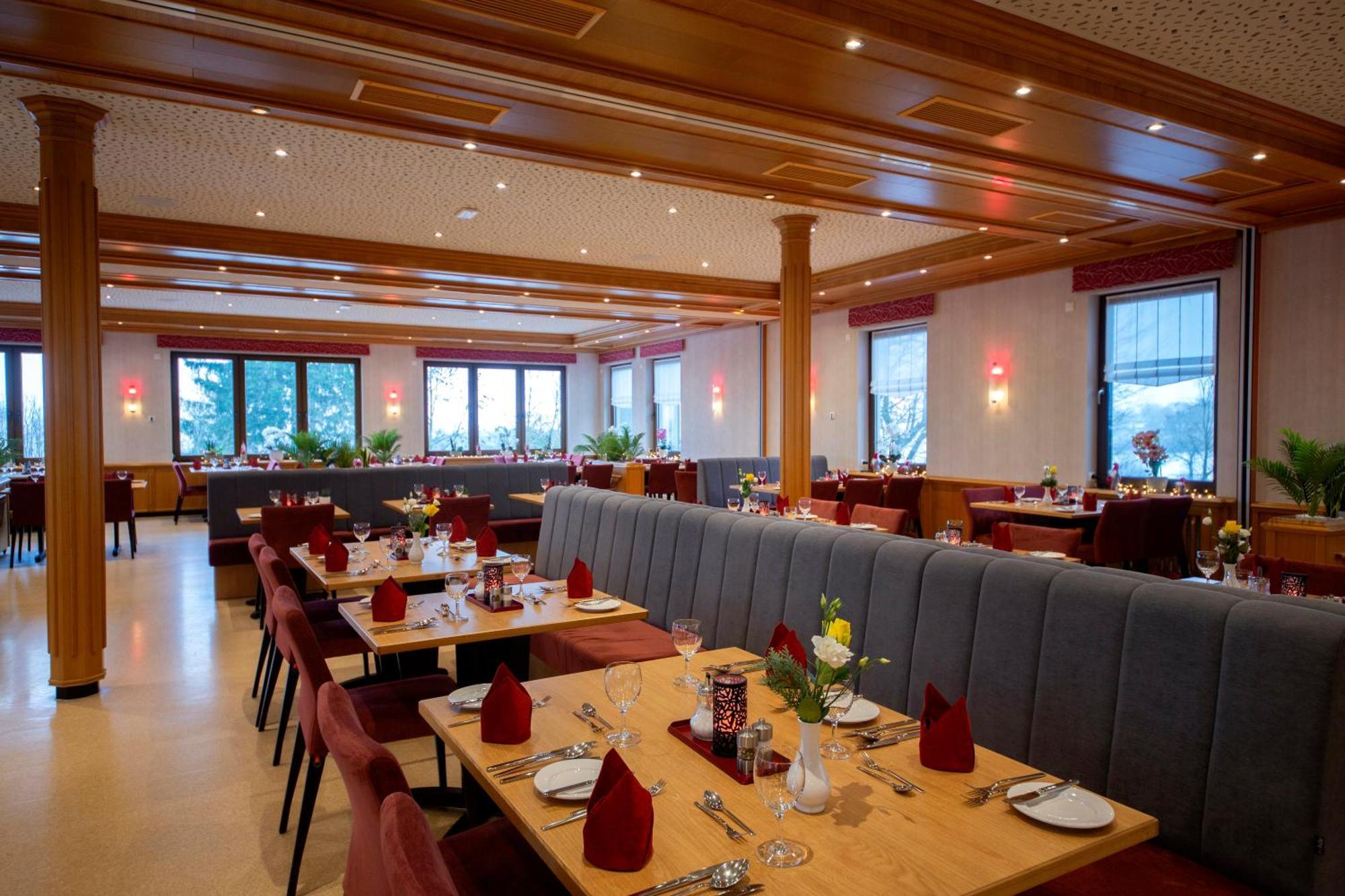 Haus Hubertus Hotell Winterspelt Eksteriør bilde